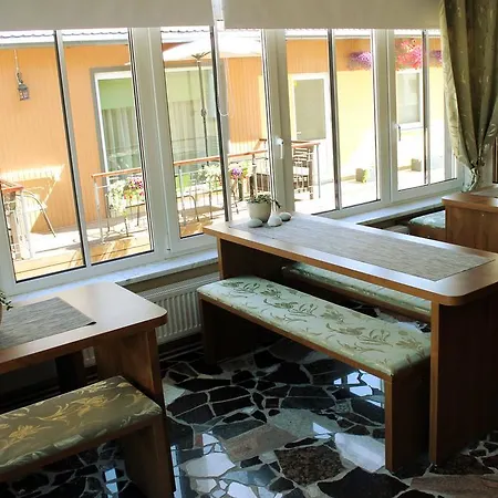 Aparthotel Embrace & 4*