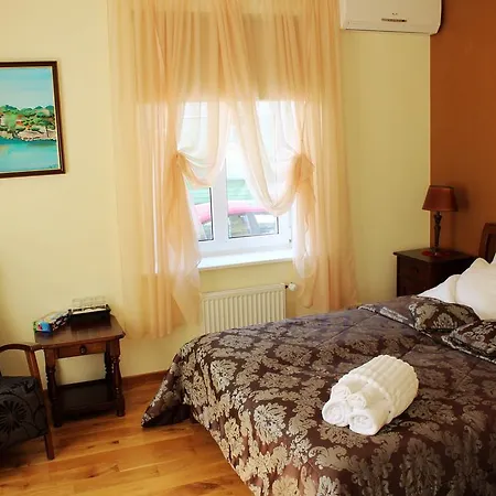 Aparthotel Embrace & Parnu