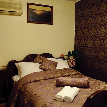 Aparthotel Embrace &