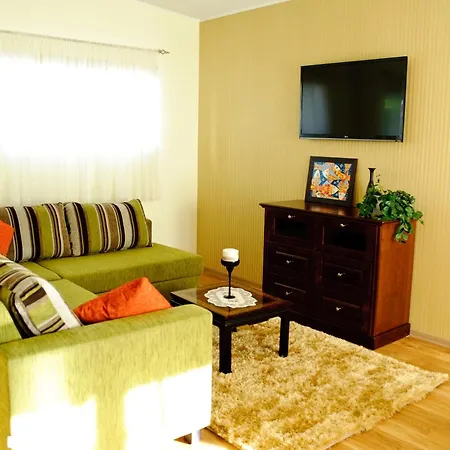 Aparthotel Embrace & 4*