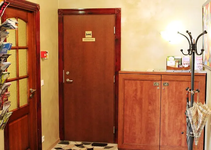 Embrace & Apart-hotel